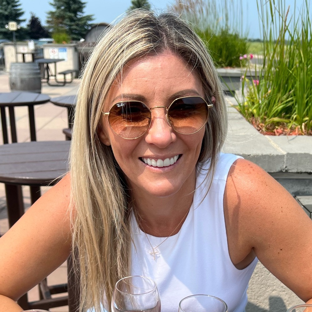 Meet your Posher, Shannon